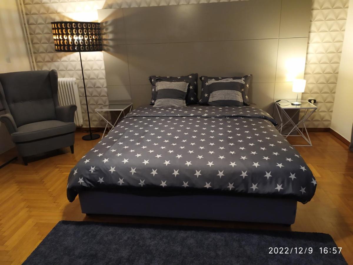 Apartament Plaka'S Flat-Near Syntagma Metro Station Ateny Zewnętrze zdjęcie