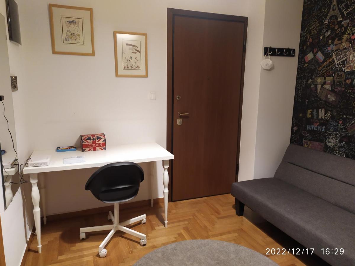 Apartament Plaka'S Flat-Near Syntagma Metro Station Ateny Zewnętrze zdjęcie